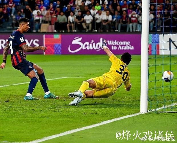 亚冠-米内罗点射难救主 申花客场1-3不敌柔佛新山 亚冠-米内罗点射难救主 申花客场1-3不敌柔佛新山